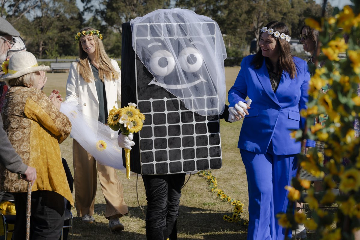 solarcitizens's tweet image. And here's the wedding album - Ms #Solar Panel & Mr #Battery married by @oshergunsberg to create more clean, affordable #energy for all of us, thanks to the Cheaper Home Batteries Program. @ChrisBowenMP watch youtu.be/-TDxD9ddyZI?si… via @YouTube
