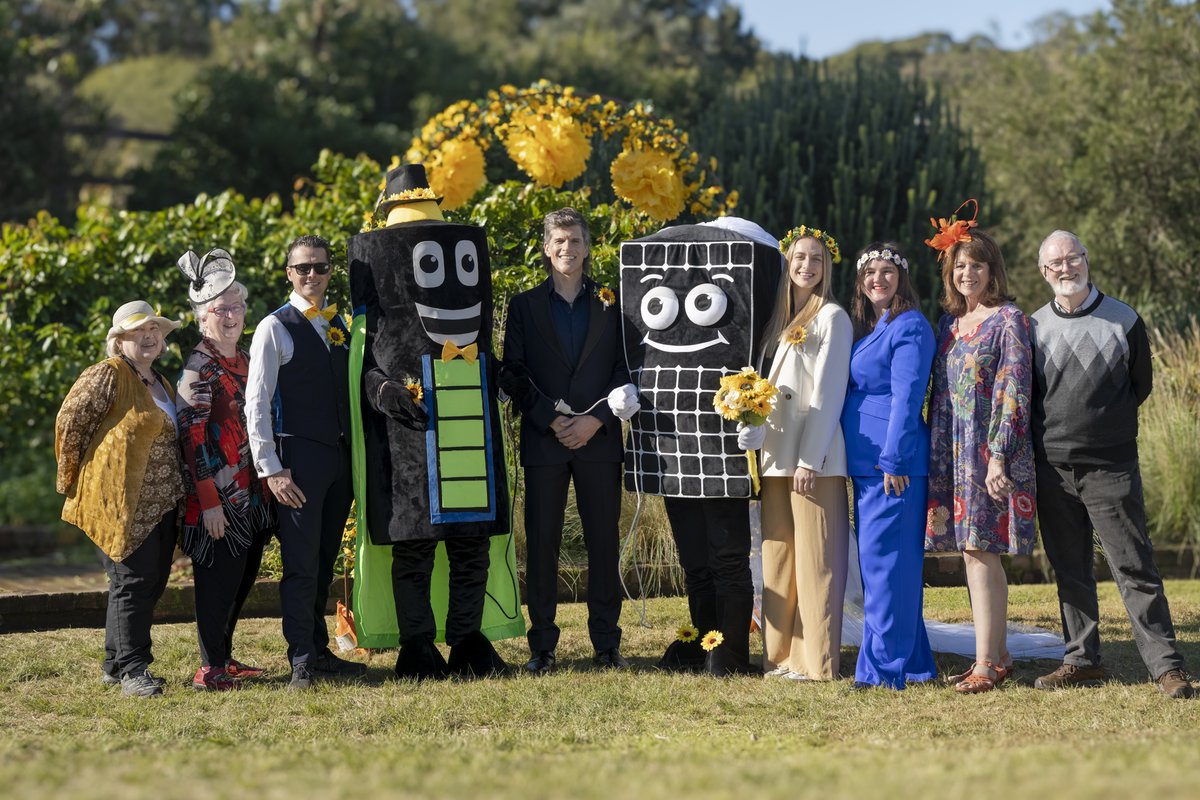 solarcitizens's tweet image. And here's the wedding album - Ms #Solar Panel & Mr #Battery married by @oshergunsberg to create more clean, affordable #energy for all of us, thanks to the Cheaper Home Batteries Program. @ChrisBowenMP watch youtu.be/-TDxD9ddyZI?si… via @YouTube