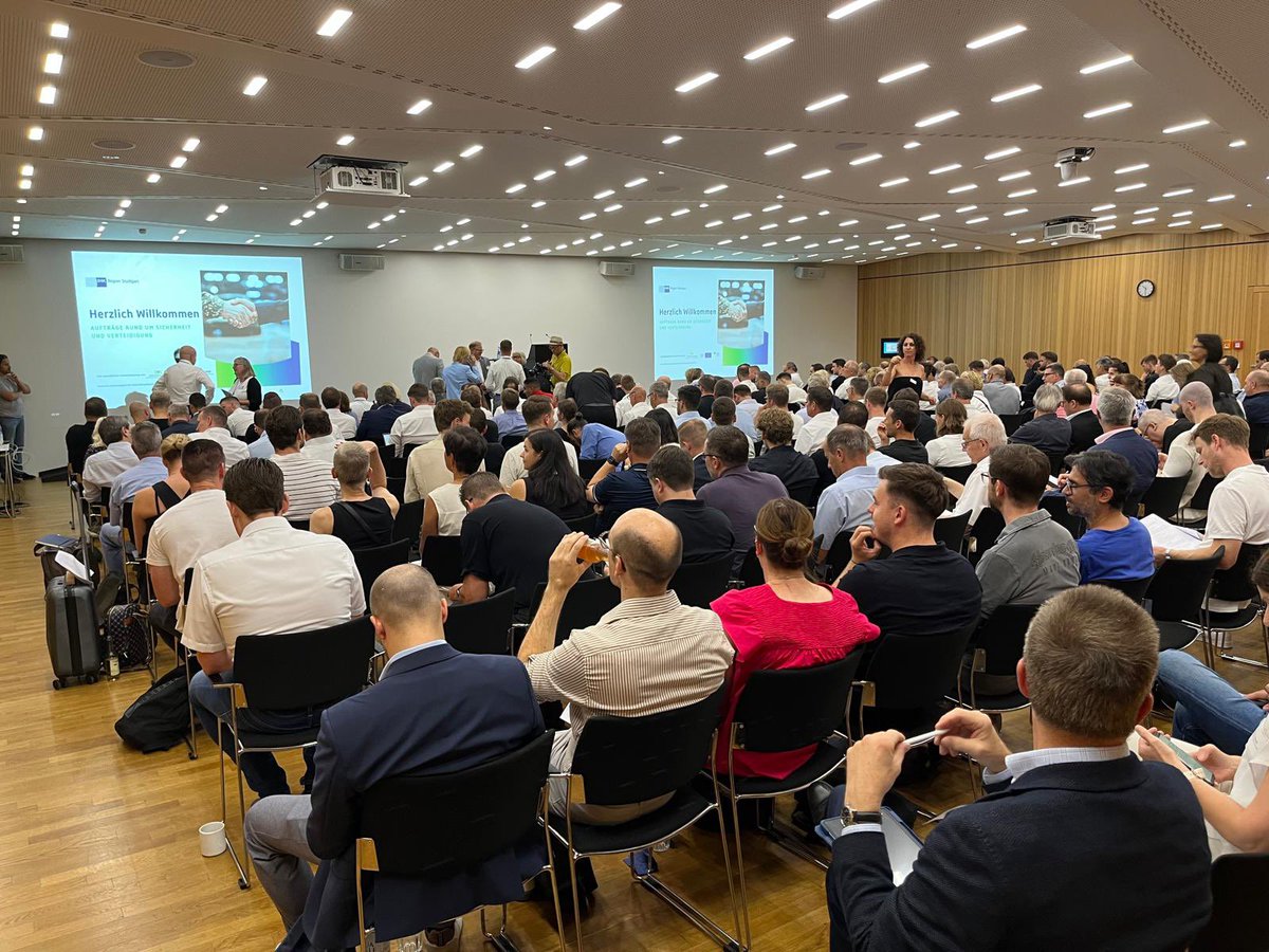 Unternehmer Baden-Württemberg (@unternehmerbw) on Twitter photo Volles Haus bei der <a href="/ihk_stuttgart/">IHK Region Stuttgart</a> 👍!
Überwältigendes Interesse von Unternehmen an der Informationsveranstaltung „Aufträge rund um Sicherheit und Verteidigung“, die von UBW als Kooperationspartner unterstützt wurde. Volles Haus bei der <a href="/ihk_stuttgart/">IHK Region Stuttgart</a> 👍!
Überwältigendes Interesse von Unternehmen an der Informationsveranstaltung „Aufträge rund um Sicherheit und Verteidigung“, die von UBW als Kooperationspartner unterstützt wurde.