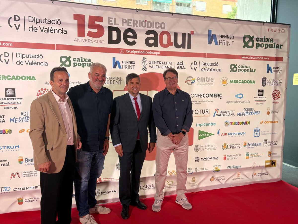 EMTRE (@emtre_amv) on Twitter photo La EMTRE ha participado en el 15º aniversario de <a href="/elperiodicoaqui/">El Periódico de Aquí</a>. Felicitamos a todo su equipo y deseamos muchos más años de periodismo comprometido con nuestros municipios 🎉🗞️ #AniversarioEPDA La EMTRE ha participado en el 15º aniversario de <a href="/elperiodicoaqui/">El Periódico de Aquí</a>. Felicitamos a todo su equipo y deseamos muchos más años de periodismo comprometido con nuestros municipios 🎉🗞️ #AniversarioEPDA