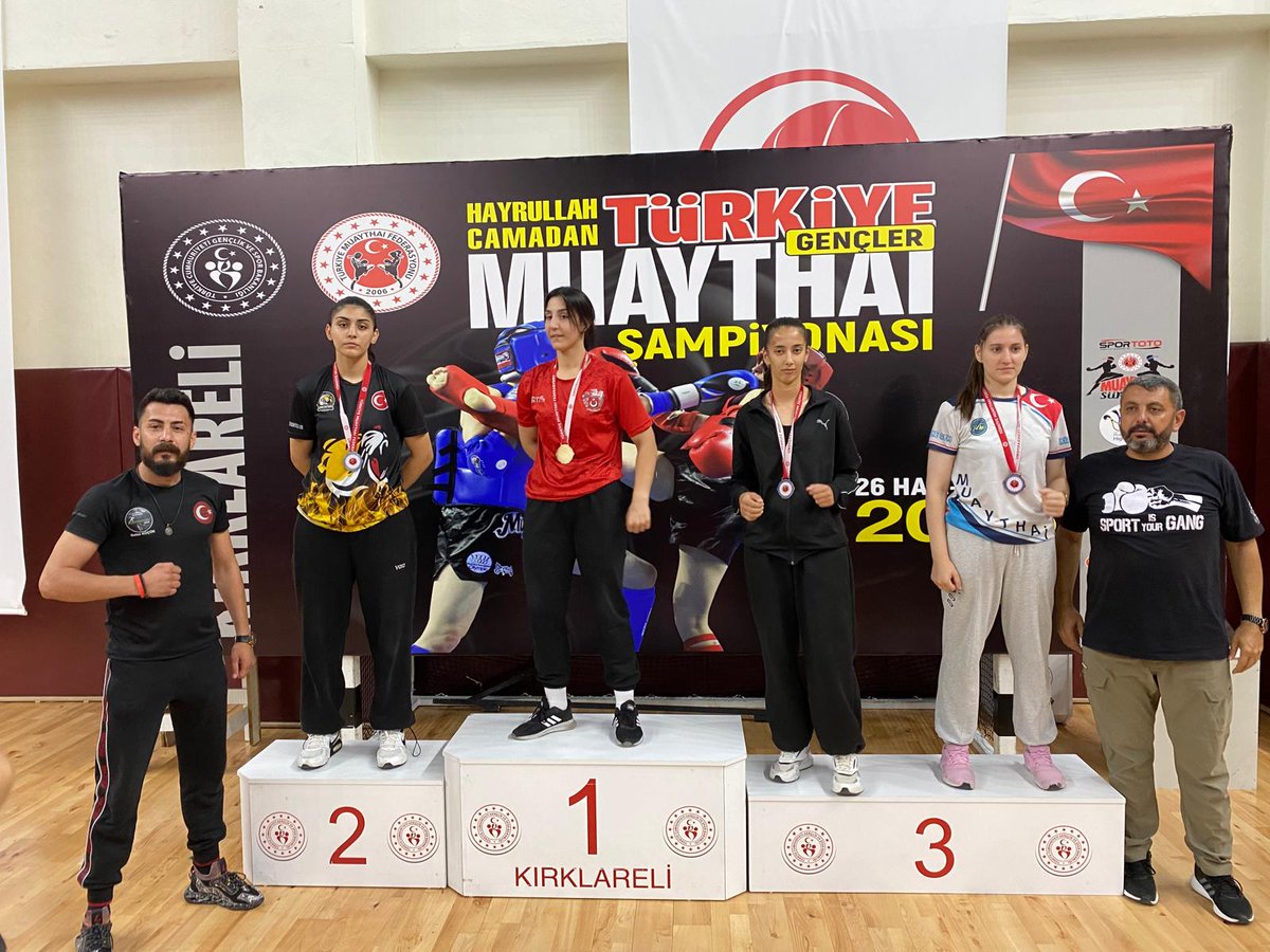 🥈 Sporcumuz Hazal TÜKER, Kırklareli’de düzenlenen Gençler Muay Thai Türkiye Şampiyonası’nda Üst Genç Kadınlar 67 kg kategorisinde Türkiye ikincisi oldu!

Kendisini tebrik ediyor, başarılarının devamını diliyoruz. 👏  

#SancaktepeBelediyeSporKulübü #MuayThai #spor