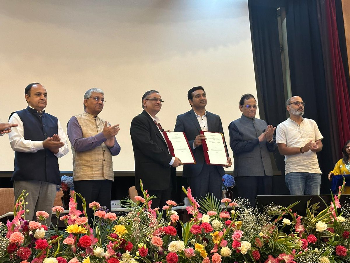 PCIMH_'s tweet photo. Today, on the 2nd day of July 2025, MoU was signed between the PCIM&amp;H,Ministry of Ayush and the CSIR-Institute of Himalayan Bioresource Technology (CSIR-IHBT), Council of Scientific and Industrial Research Ministry of Science and Technology. https://t.co/GxU0IGjQ0s