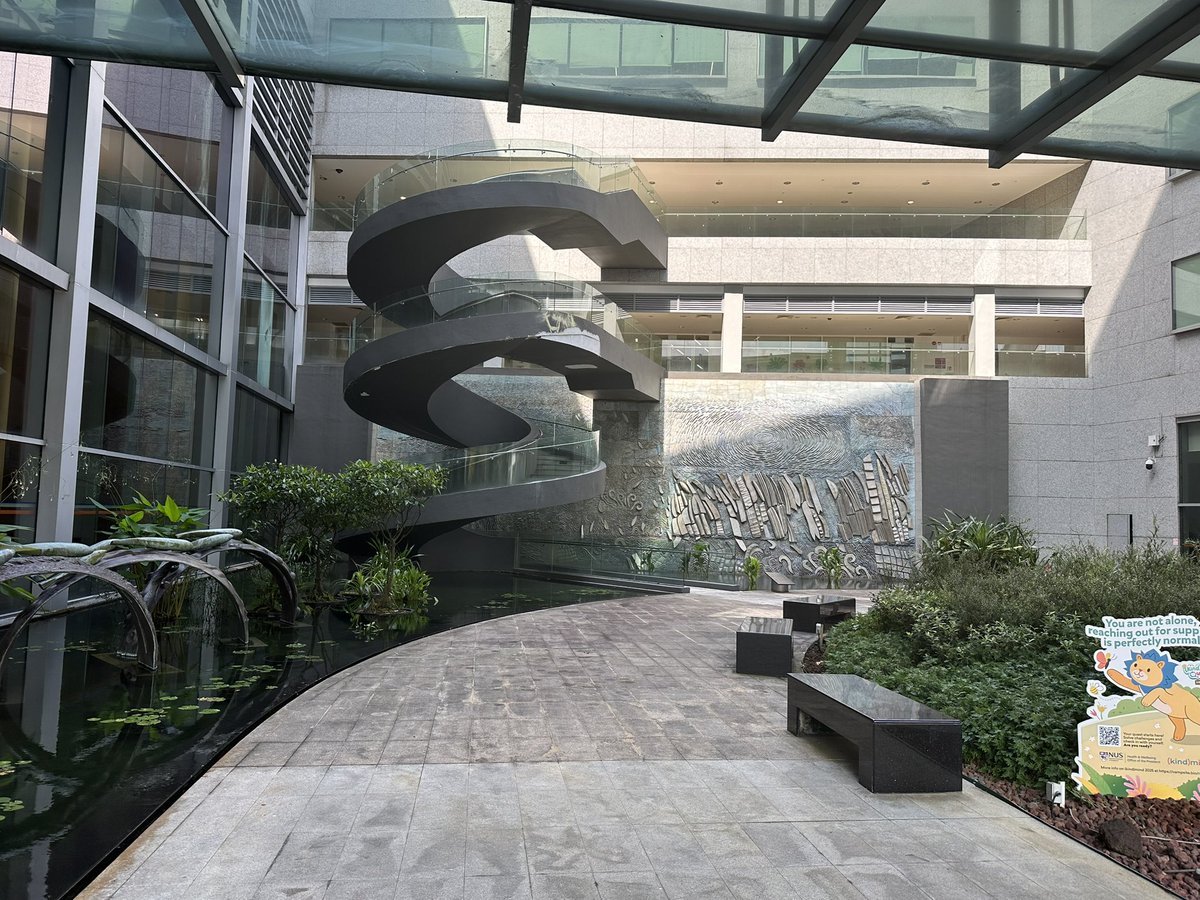 RongFan8's tweet image. Just wrapped up a short but incredibly stimulating 1.5-day visit to the National University of Singapore. Grateful for the inspiring conversations and excited about the bold vision NUS is shaping around healthy longevity and potentially precision health for all 👏👏