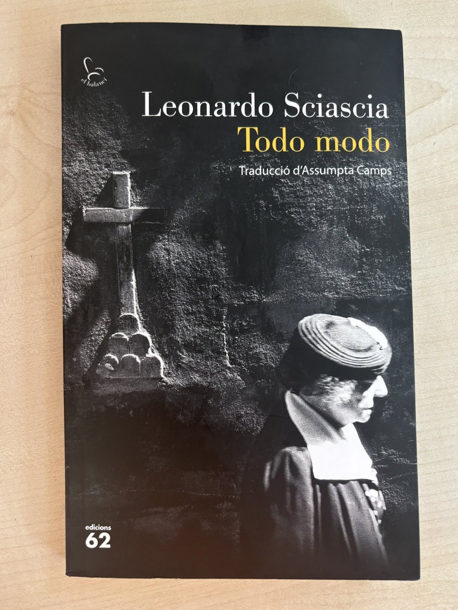 «Però és una satisfacció, Jesús, una gran satisfacció, veure tots aquests fills de puta anar d’una banda a l’altra recitant el rosari…». #Sciascia