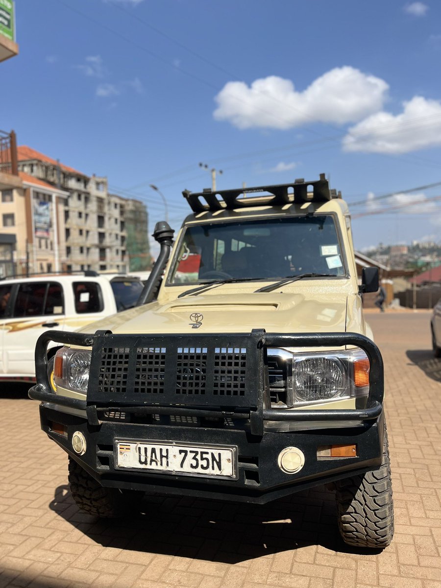 nyanasafaris's tweet image. 🚗 Need a Ride? We've Got You Covered!
Looking for the perfect car for your next event, safari, or airport pickup?
Nyana Tours & Travel offers top-class vehicles like the Toyota Land Cruiser, Noah & Alphard – perfect for all your transport needs!
✅ Bridal Fleets
✅ Tourist…