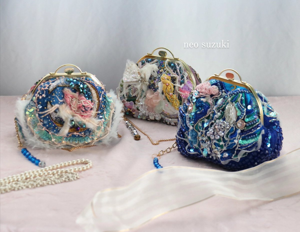 Suzuki_Neo_'s tweet photo. 暑いので青でまとめてみました。

全て手刺繍の一点もの https://t.co/UN7007vn0j