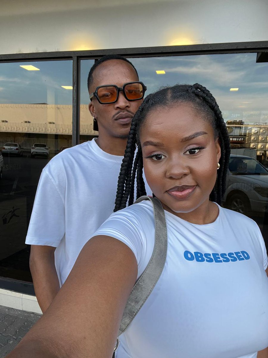 KoolestBearEver's tweet photo. Got her an iphone 13 and her favorite things for her birthday 🫶❤️💌🏡 https://t.co/7kEV0TH0Vf