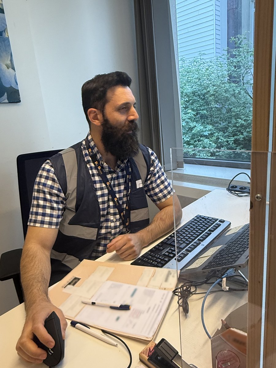 EUAsylumAgency's tweet image. Since March 2025, the EUAA has supported ๐ง๐ช Immigration Office by deploying experts to the Brussels registration centre.
Working with national authorities, the Agency helps facilitate timely registrations and improve efficiency in asylum procedures.