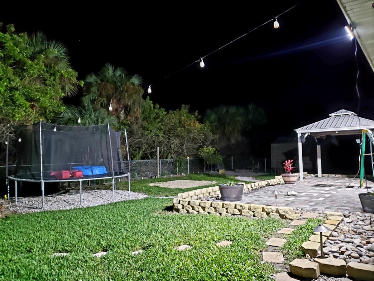 Onforuled's tweet image. Bright as daylight 🌞
Light up your backyard like never before with our 100W Flood Light!
Buy it now: bit.ly/3TS4hqA

#onforu #floodlight #ledlight #lights #lighting #led #floodlights #worklight #yardlight #yardlighting #Yardlights #ledlighting #led #lighting