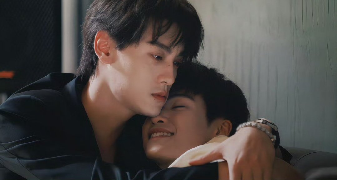 Tanny231205's tweet photo. Ánh mắt ảnh dịu xuống khi nghe bé nói không sao 🥹🥹🥹
#逆愛 #RevengedLoveEP8 #RevengedLove #tianxuning #ziyu #chicheng #suowei https://t.co/j5tuxySEzr