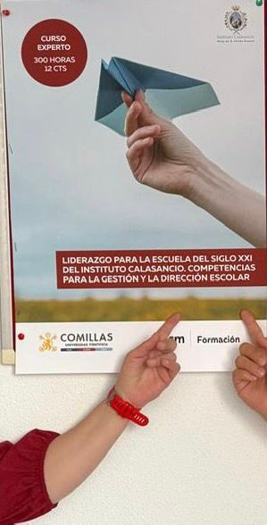 Nuestros profesores formándose en liderazgo educativo para escuelas del siglo XXI, con énfasis en las competencias para la gestión y el liderazgo, y en el contexto de la Universidad de Comillas.

#SomosCalasancias
#CalasanciaMenteFeliz
#TesoroCompartido