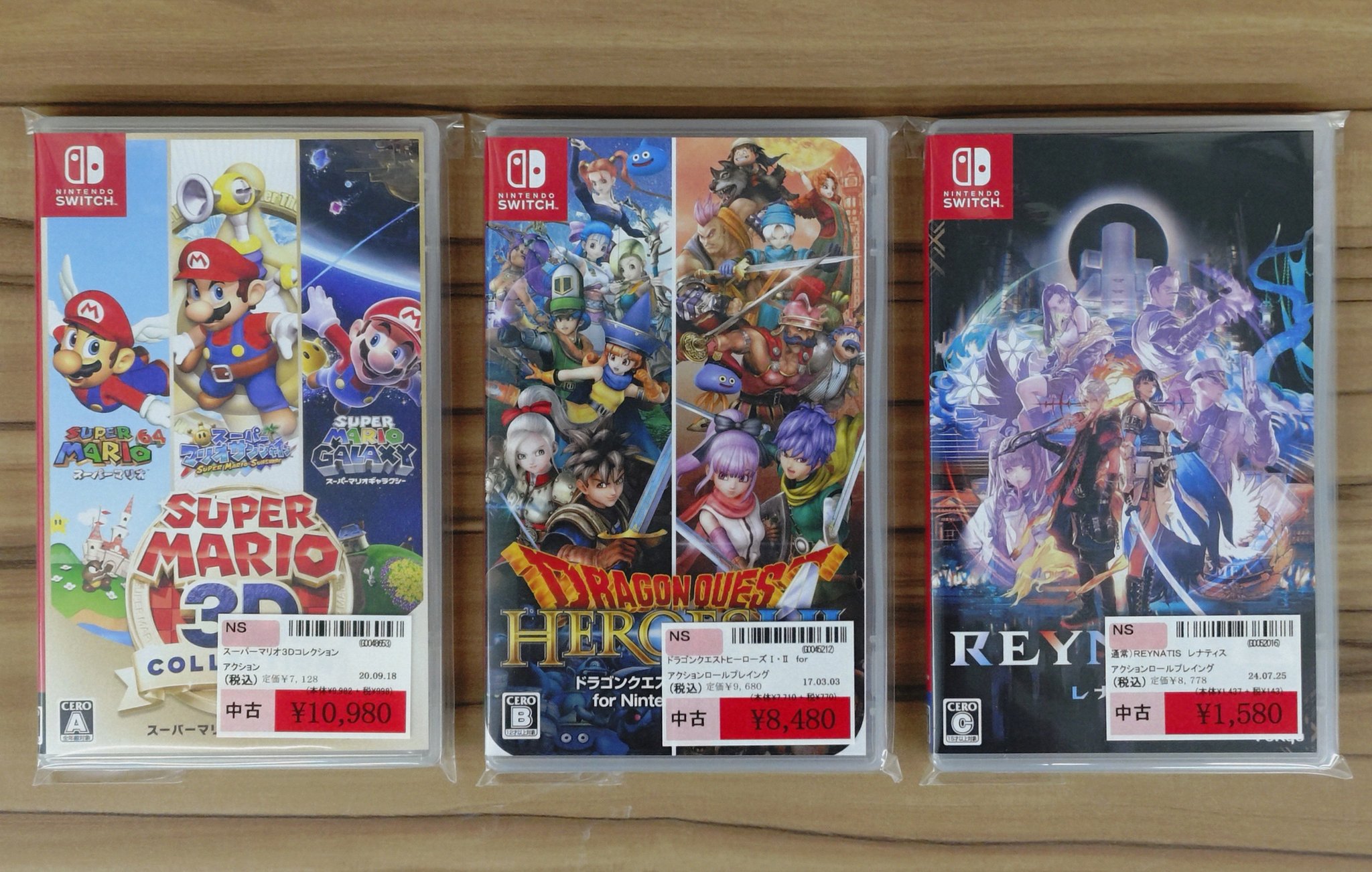 即発送　スーパーマリオ 3Dコレクション & ドラゴンクエストヒーローズⅠ・Ⅱ 希少】スーパーマリオ 3Dコレクション & ドラゴンクエスト