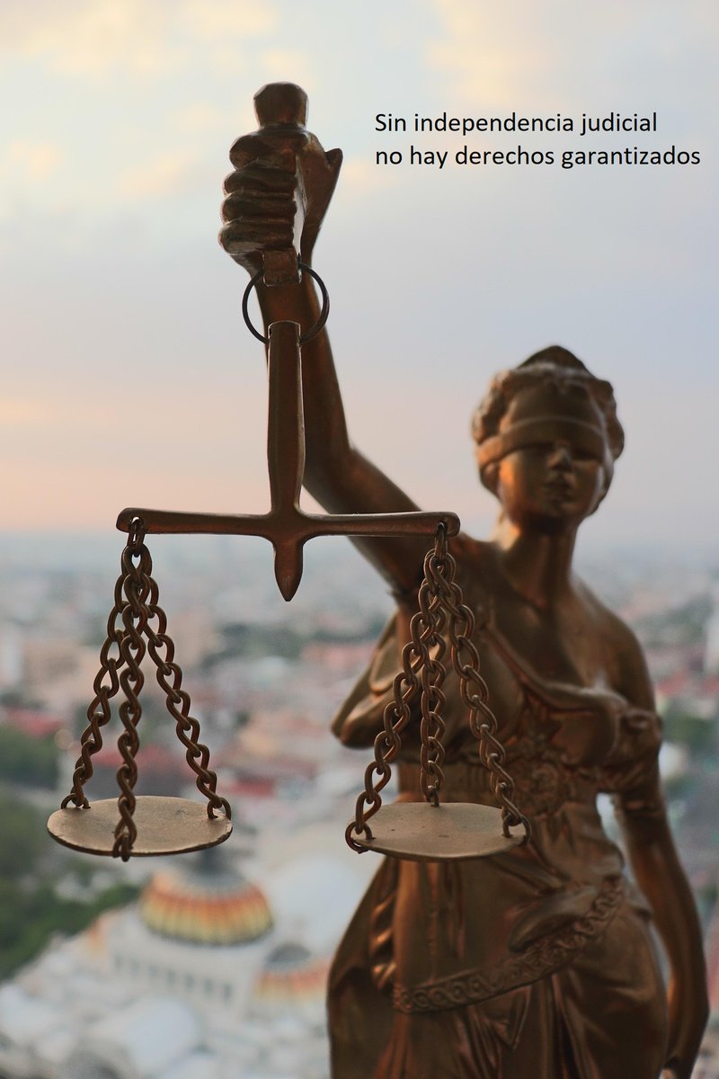 Nuestro apoyo a todos los Jueces y Fiscales que, abrumadoramente, se han declarado en huelga en toda España frente a la injerencia en el acceso a la carrera judicial y fiscal que supone la "Ley Bolaños" del Gobierno. Por una Justicia independiente y de calidad.