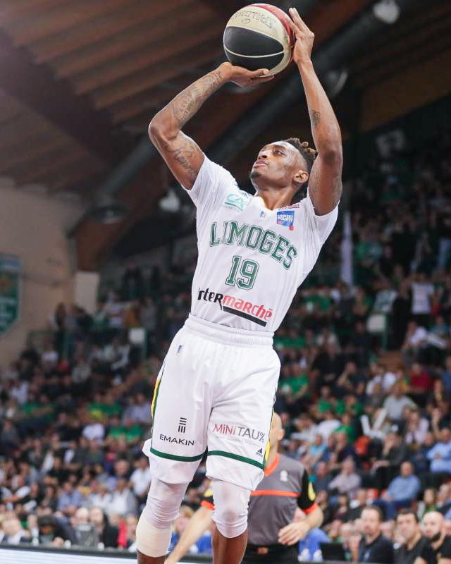 Limoges CSP (@limogescsp) on Twitter photo Joueur du Limoges CSP lors de la saison 2017-2018, Kenny Hayes traverse une période difficile. Sa femme Devon est atteinte d'un cancer et sa fille Kass vient d'être diagnostiquée d'une malformation au cerveau, nécessitant une intervention chirurgicale...
<a href="/KHayes_ten10/">Kenny Hayes</a> 💚
Si Joueur du Limoges CSP lors de la saison 2017-2018, Kenny Hayes traverse une période difficile. Sa femme Devon est atteinte d'un cancer et sa fille Kass vient d'être diagnostiquée d'une malformation au cerveau, nécessitant une intervention chirurgicale...
<a href="/KHayes_ten10/">Kenny Hayes</a> 💚
Si