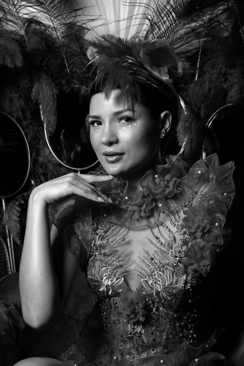 Julie at the Cine Couture Launch Party
(London, England)

Cine Couture Launch Party powered by Aftershoot

#fashion #london #modelling #advancedphotons #media #launchparty #cinecouturemagazine #photography #portrait #catwalk #creative #art #costume #clothes #costumedesign #design