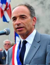 Alain Weber (@alainpaulweber) on Twitter photo Le bal des cloportes : le mari de Valérie Pécresse vend des éoliennes, Jean-Francois Coppé est l’avocat d’une grande société allemande d’éoliennes ! Le lobbying interne aux <a href="/lesRepublicains/">les Républicains</a> est organisé et il pourrait coûter 300 milliards aux français ! Le bal des cloportes : le mari de Valérie Pécresse vend des éoliennes, Jean-Francois Coppé est l’avocat d’une grande société allemande d’éoliennes ! Le lobbying interne aux <a href="/lesRepublicains/">les Républicains</a> est organisé et il pourrait coûter 300 milliards aux français !
