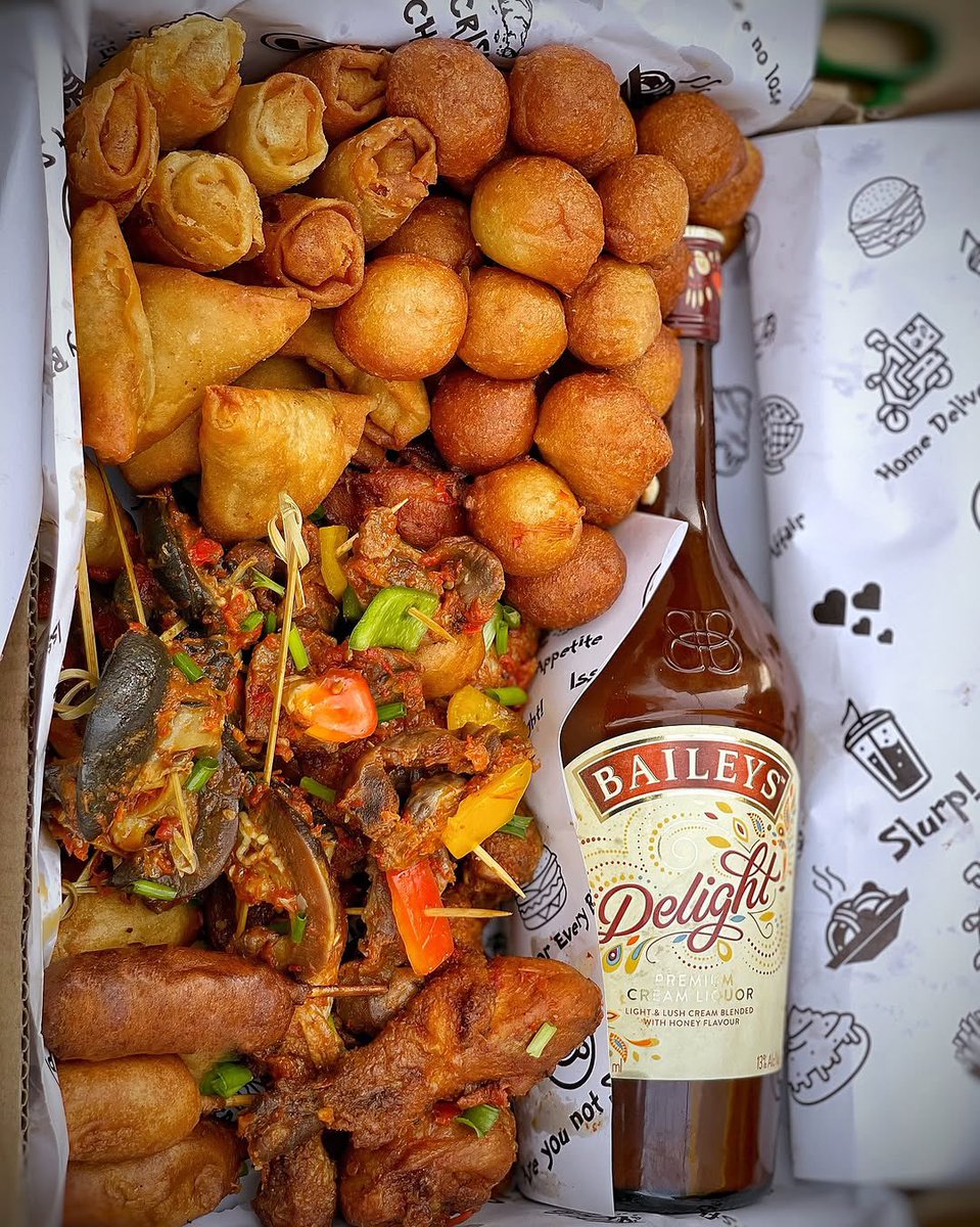 Rubels_Angels's tweet photo. That celebration is not complete without the king of parties - small chops.
This is a great treat either as a gift for a foodie or just for enjoyment with family this weekend.
It's small chops season; indulge and order for yours. We have various options to suit your budget.
⬇️ https://t.co/rBRfs3uWdo