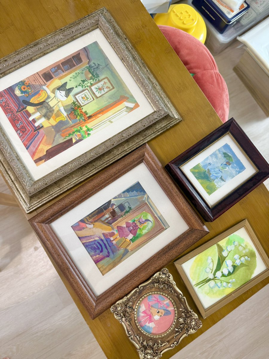 현재 액자 5개 완성 😇 목표는 25 개정돈데 🤔