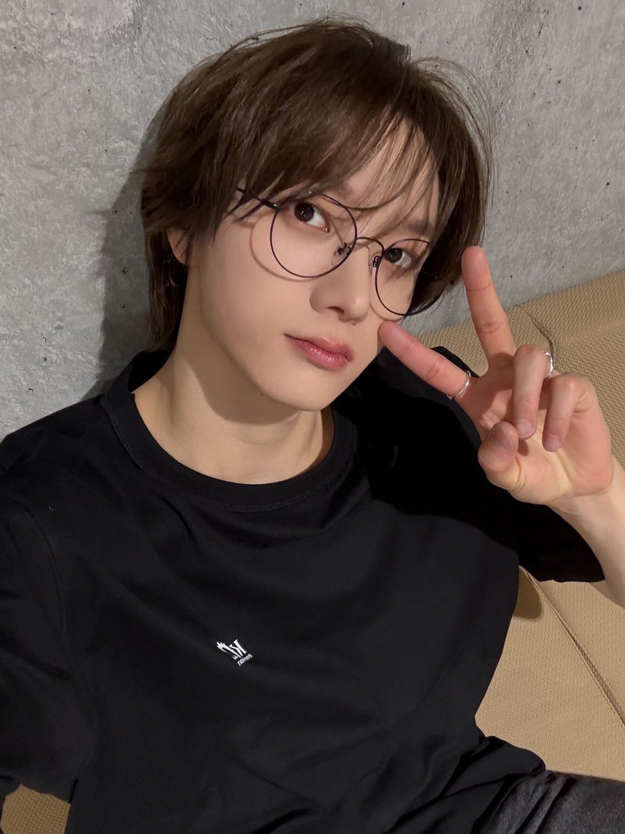 아진짜제발 입덕