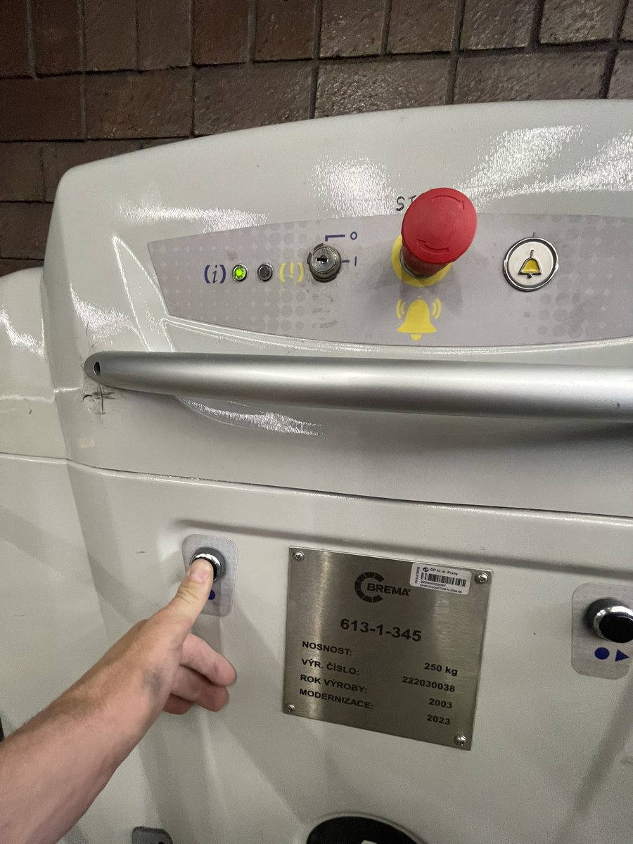 Jan Povysil tweet media