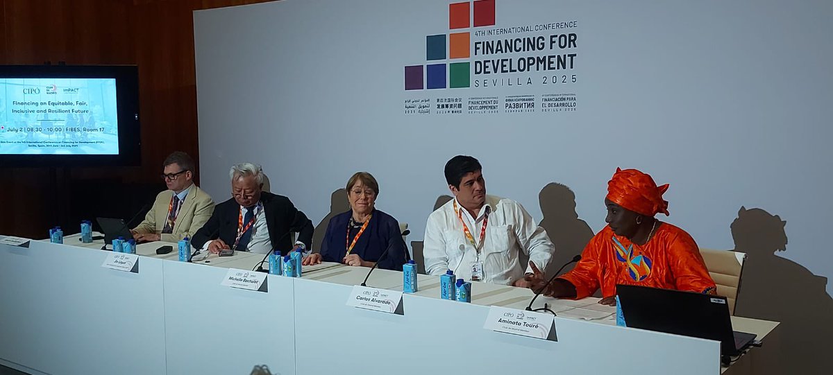 ClubdeMadrid's tweet image. “Financing an Equitable, Fair, Inclusive and Resilient Future”

Our side event with @PlataformaCIPO just started! 

#FFD4 #FFD4Sevilla #Financing4Development #ClubdeMadrid @aminatatoureklk @CarlosAlvQ @mbachelet