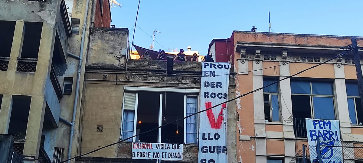 cgtensebcn's tweet image. Som moltes avui al desnonament de Vallcarca i ho hem aturat!!!
Vallcarca per viure!!
@jaumecollboni , vigila que el poble no et desnonu!