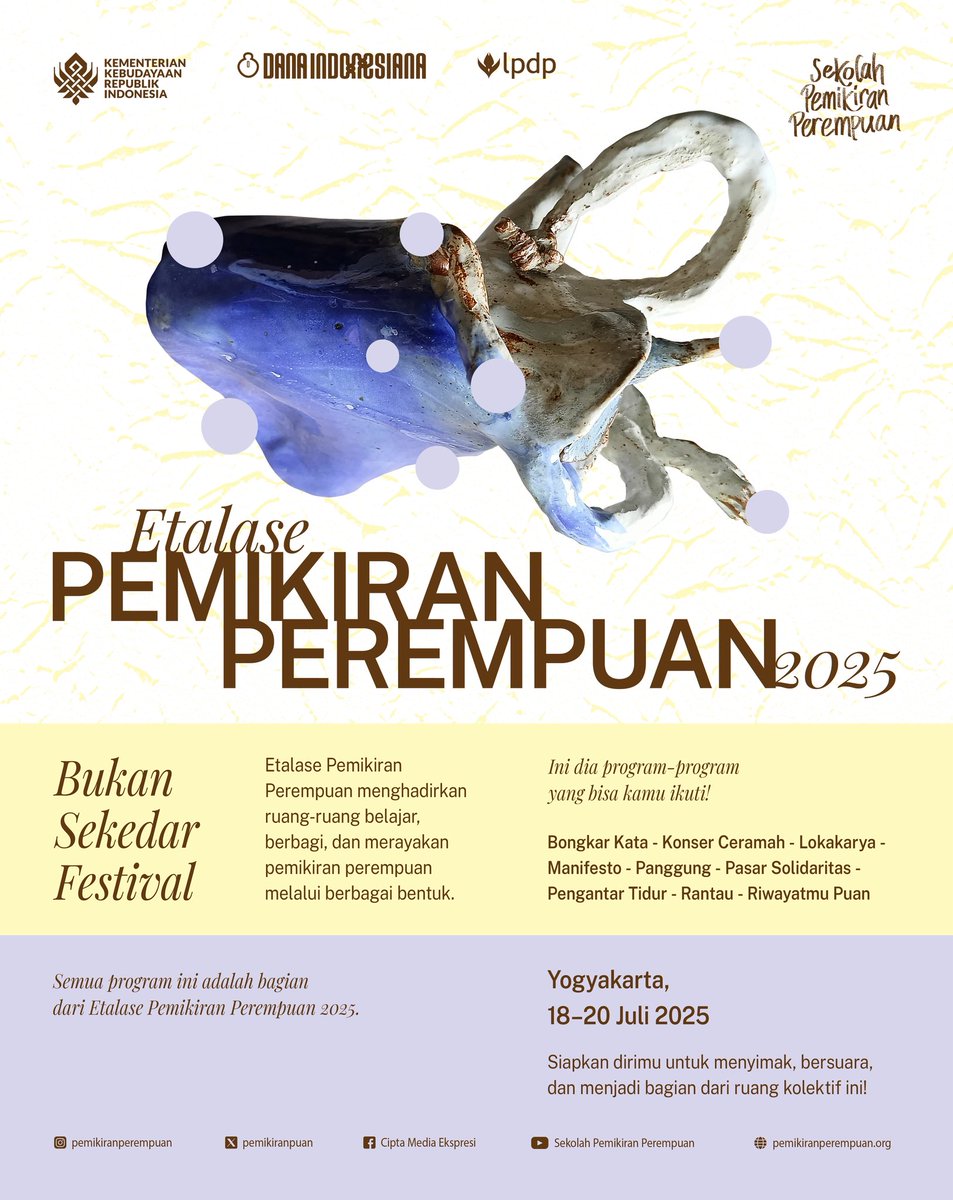 Etalase Pemikiran Perempuan 2025 menghadirkan lebih dari sekadar festival. Ini adalah ruang belajar, berkumpul, dan bertumbuh bersama—di mana perempuan dan gagasannya menjadi pusat. #sekolahpemikiranperempuan #festivalfeminist #solitaritaslintasbatas #ruangbelajarperempuan