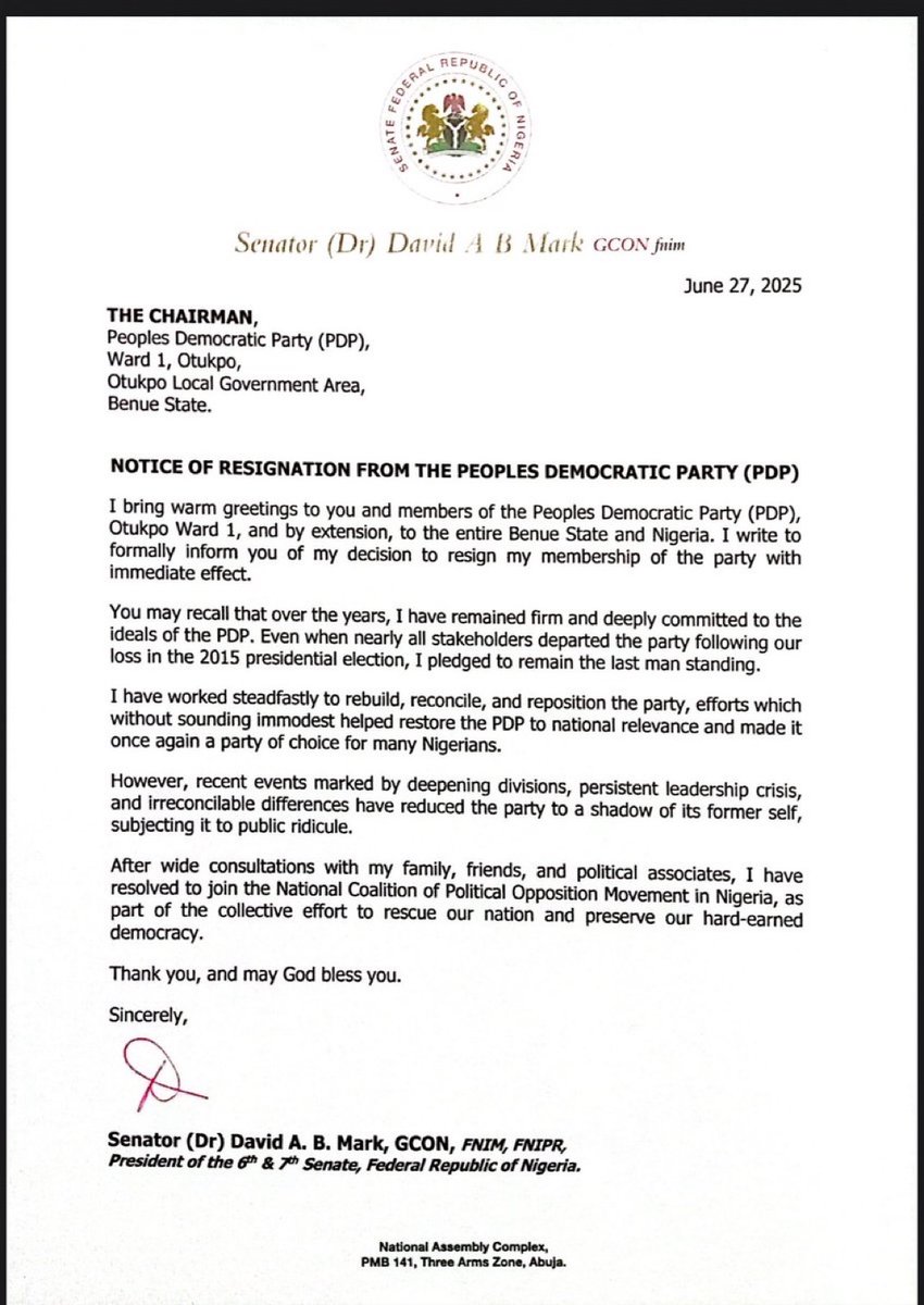 RechWhyte's tweet image. Are you even ready for 2027 ??   So after high-level closed door meeting yesterday my guy don go 🤣🤣
First it was Ganduje Resigning on health grounds... LIARS!
#july2025