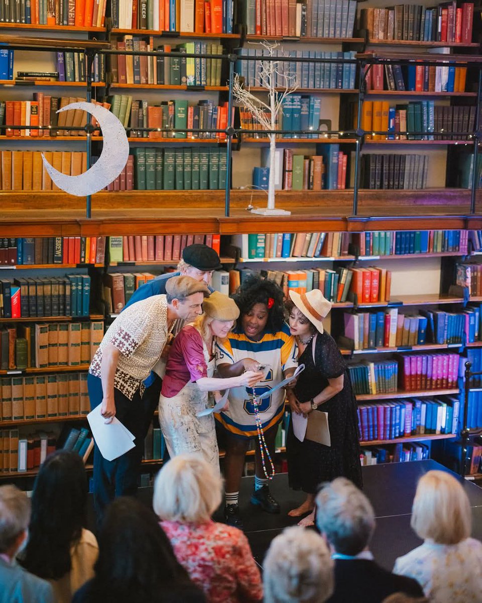 Tobias' Spec's🤓 (@tobiasspecs) on Twitter photo #TobiasMenzies made an appearance last week at the <a href="/TheLondonLib/">The London Library</a> President’s Summer Party, hosted by Helena Bonham Carter CBE.
Guests were treated to a performance from ‘A Midsummer Night’s Dream', featuring Helena, Tobias, Sebastian Faulks, Susan Wokoma, and Fenella Woolgar #TobiasMenzies made an appearance last week at the <a href="/TheLondonLib/">The London Library</a> President’s Summer Party, hosted by Helena Bonham Carter CBE.
Guests were treated to a performance from ‘A Midsummer Night’s Dream', featuring Helena, Tobias, Sebastian Faulks, Susan Wokoma, and Fenella Woolgar