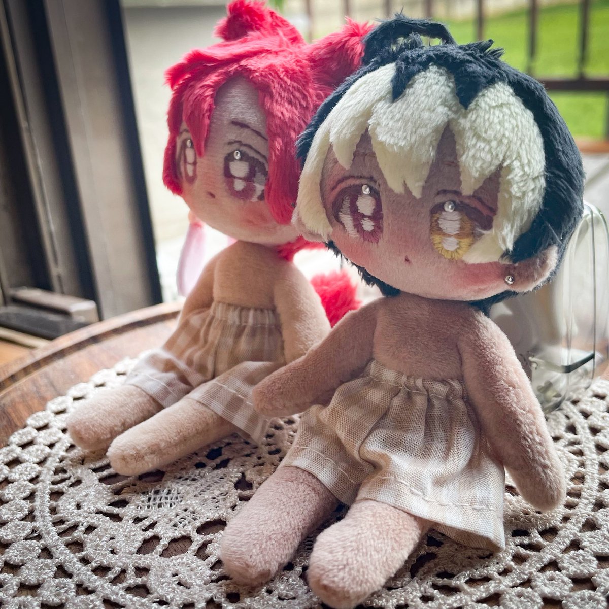 うちよそぬいを仕立てました🪡ドール服も着せれるデザインだそうで！とりあえずお揃いのおパンツを履かせときました！身体に針金も入ってるので好きなポーズが大体できる…！楽しい😆❤️💛
#poinui