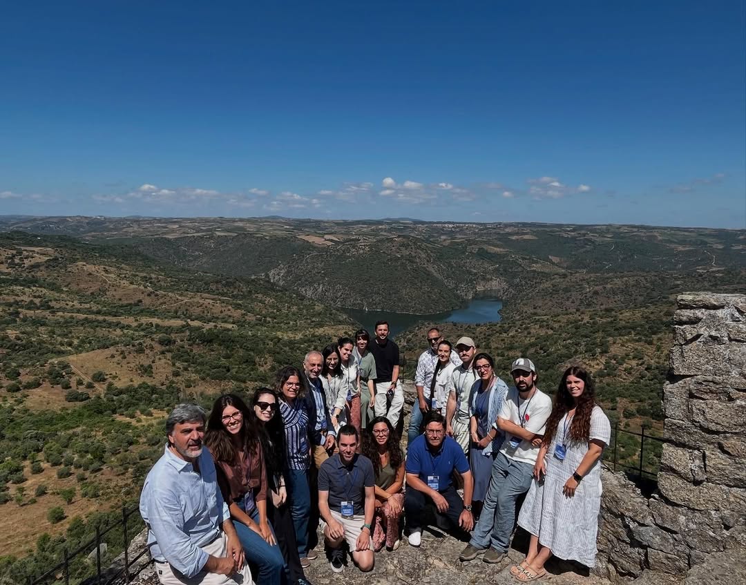 📣 A pasada fin de semana estivemos en Fermoselle, Zamora, asistinto ás reunións do consorcio ECOSPHEREWINE para a coordinación e os avances do proxecto.