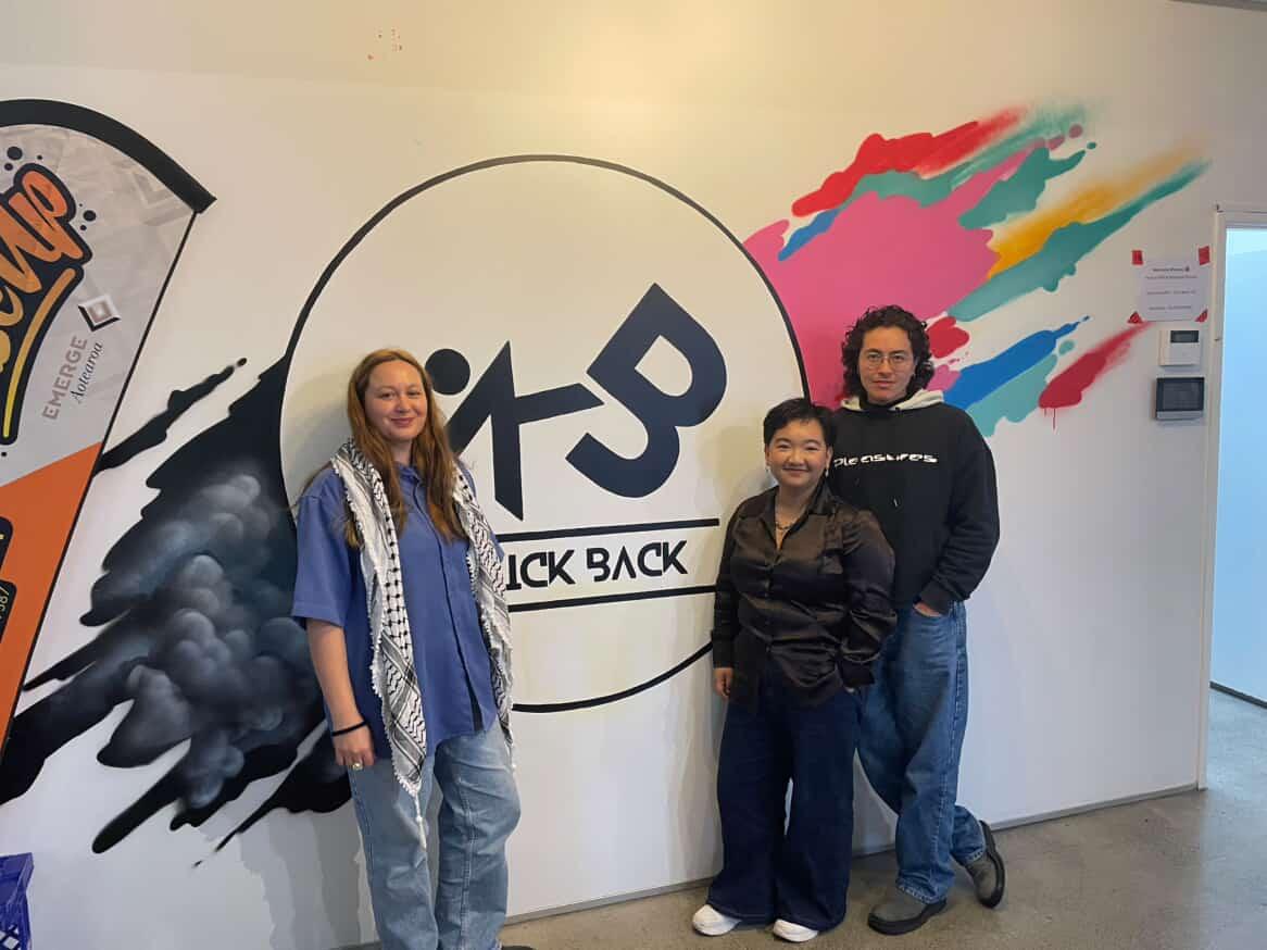 Kick Back (@_kick_back) on Twitter photo Also had our good friends from <a href="/RainbowYOUTH/">Rainbow Youth</a> with us today! They will be back next week to hang our and kōrero for our next Winter Wellness Event!
Come through next week, 11am-4pm, The Front Door!
#KickBackMakeChange Also had our good friends from <a href="/RainbowYOUTH/">Rainbow Youth</a> with us today! They will be back next week to hang our and kōrero for our next Winter Wellness Event!
Come through next week, 11am-4pm, The Front Door!
#KickBackMakeChange