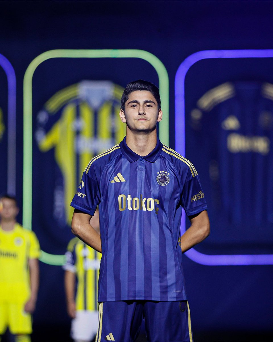 Akademi oyuncularımız Engin Can Biterge, Mustafa Sezai Gülmez ve Boran Eligüzel, takımımızın yeni sezon formalarının tanıtımında yer aldı.

#GençKanaryalar