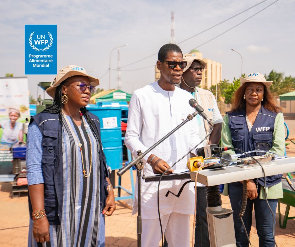 WFP_BurkinaFaso's tweet image. #Burkina_Faso | 50 millions FCFA d’équipements agricoles remis à 15 coopératives de Zorgho & Zitenga : Décortiqueuses, étuveuses, séchoirs…
Un appui concret pour soutenir la production locale et renforcer la résilience des communautés.
@onubf @AmbCanBFA @DevCanada #KOICA