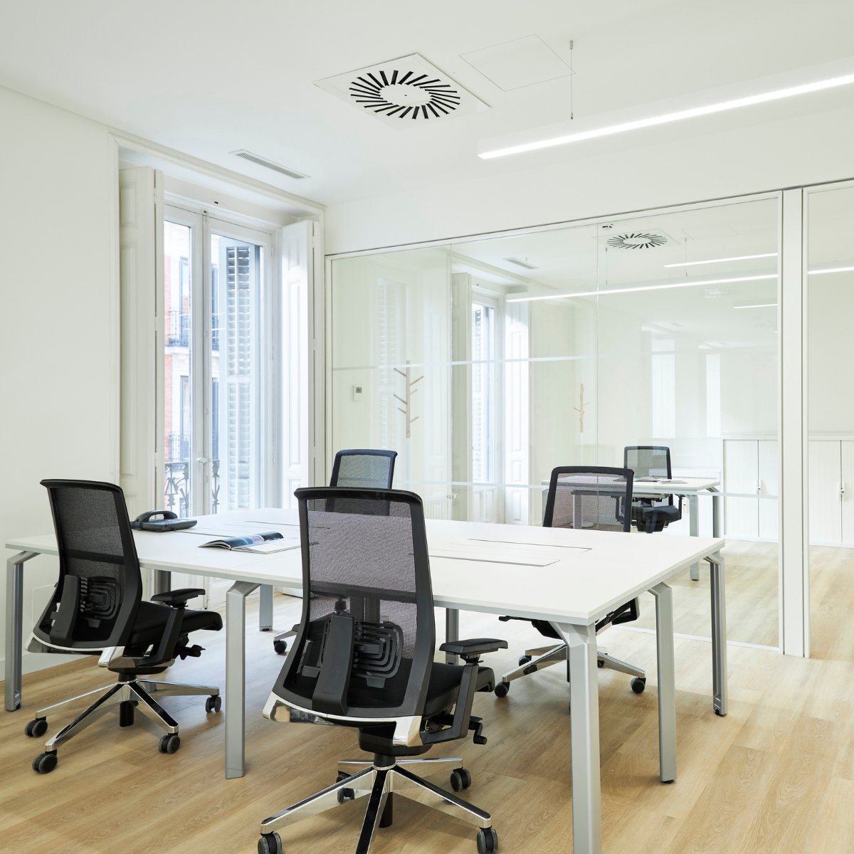 ¿Sabías cuál es el secreto mejor guardado del Barrio de Salamanca? 🤫 Pista: se ubica en el número 35 de la calle Jorge Juan... 👀

🔗 Descúbrelo en nuestra web: lexington.es/espacios-cowor…