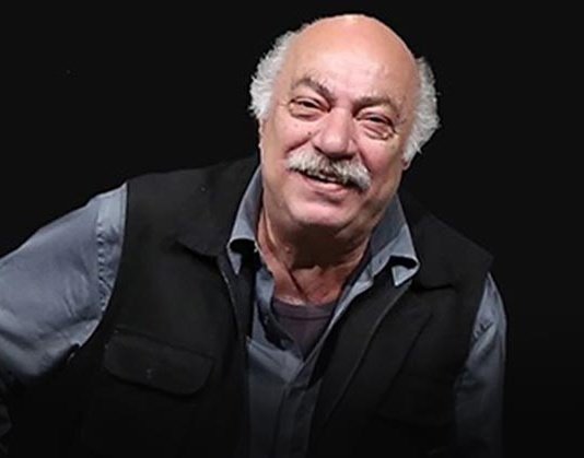 Tiyatromuzun yaşayan en önemli isimlerinden Yücel Erten İzmir'de yürütülen "sürek avı"nda kurban seçildi. 
80 yaşında, ağır kronik hastalıkları bulunan ve konuyla ilgisi olmayan Yücel Hoca'yı sabaha karşı baskınla gözaltına alıp sağlıksız koşullarda tutmanın hiçbir izahı olamaz.