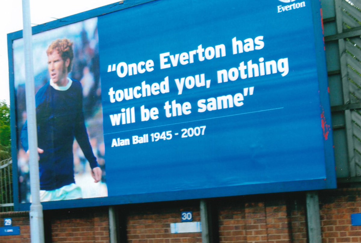 Billboard at the Park End after the death of Alan Ball.
📷 Barry Hewitt