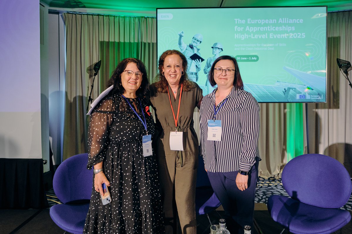 EU_Social's tweet photo. The EAfA High-Level Event in Brussels brought together voices from across Europe to shape the future of #apprenticeships 💬

Experts shared ideas, success stories &amp; ways to strengthen apprenticeship opportunities.

📸 Highlights below!

#ApprenEU #UnionOfSkills @RoxanaMinzatu https://t.co/gUd3mE7xn1