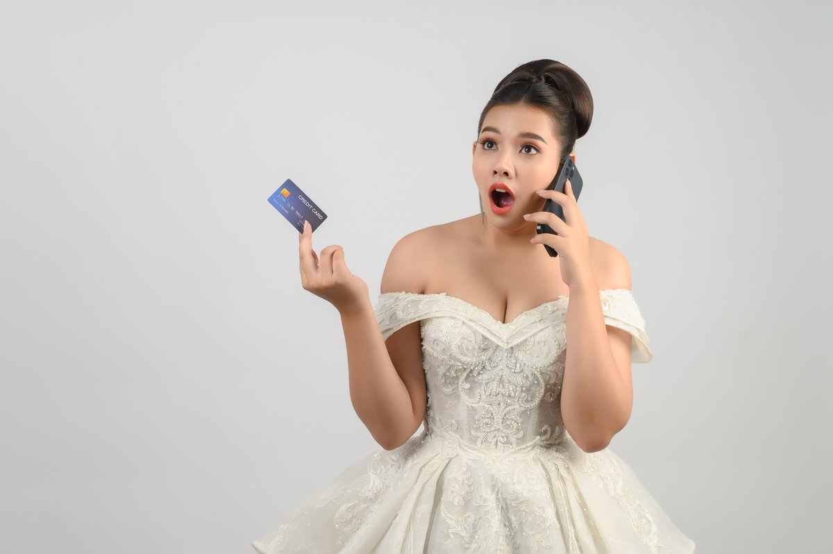 From First Dates to Weddings: <a href="/HSBC_UK/">HSBC UK</a>  Survey Reveals Financial Conversations Are Still a Challenge for Couples brokegirlinthecity.com/first-dates-to… via <a href="/brokegirlincity/">Broke Girl in the City</a> #Finance #hsbc