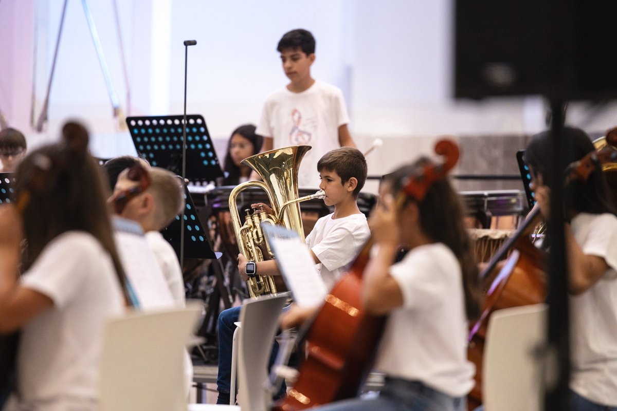 CidadedaCultura's tweet photo. 🎺 Festival de Bandas Infantís e Xuvenís de Galicia 
📆 5 de xullo de 2025 ⏰ 11h - 20h 
ℹ️ https://t.co/XqoQTCSvg6 
🆓 Entrada libre e de balde
🔵 @Xunta @CulturaXunta @FGBMP @Depucoruna https://t.co/FYCeKXTz2e