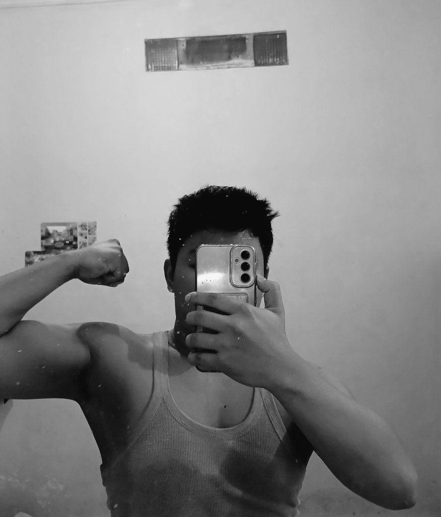 cuddleIhate's tweet image. blom pangkas 💇‍♂️