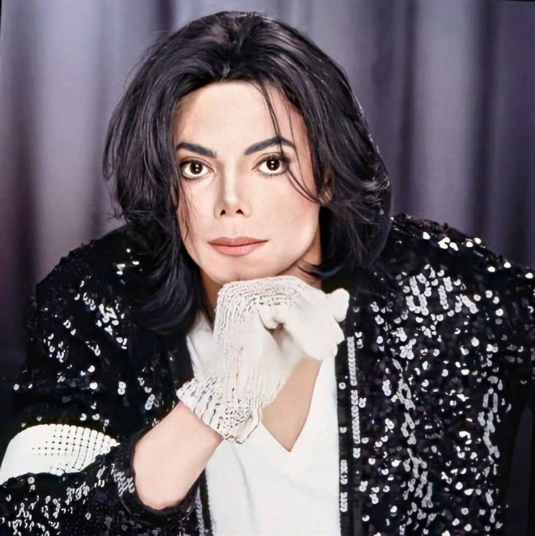 MJChartData's tweet image. Billie Jean by Michael Jackson has now surpassed 2.2 billion streams on Spotify