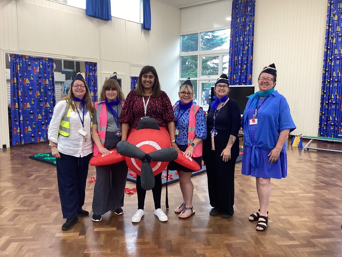 Mrs Naik (@lwmrsnaik) on Twitter photo All set and ready to welcome passengers on Ladywood Airlines. #bestteam <a href="/LadywoodKH/">Ladywood Primary School</a> All set and ready to welcome passengers on Ladywood Airlines. #bestteam <a href="/LadywoodKH/">Ladywood Primary School</a>
