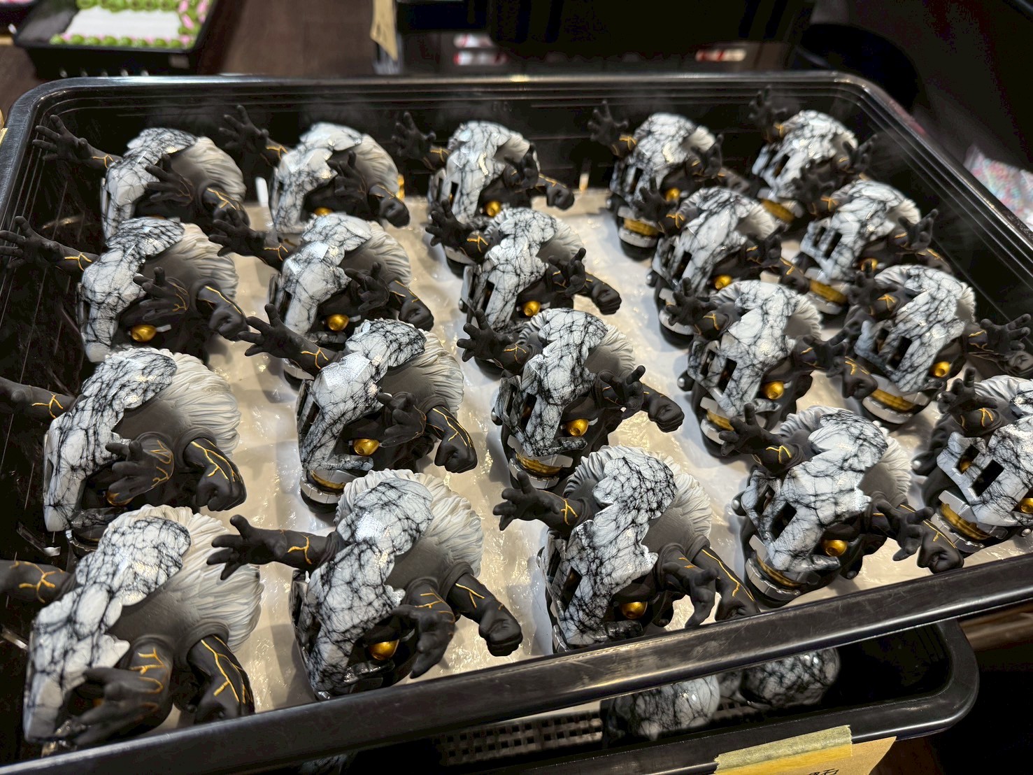 ARTFABURA BORGOR ソフビ スウェーデンのArt Fabulaから最新作「Borgor」が出現！ | sofvi