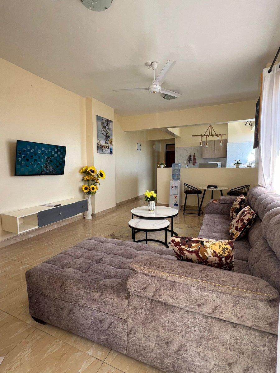 Chilling in Nyali never looked this good 😌🌊
1BR with a sea view, balcony swing chair, pool, and even a restaurant downstairs.
Right behind City Mall – you’re sorted!
📞 0702 898 694
🌐 havensuitesbnb.com
#NyaliVibes #HavenSuites