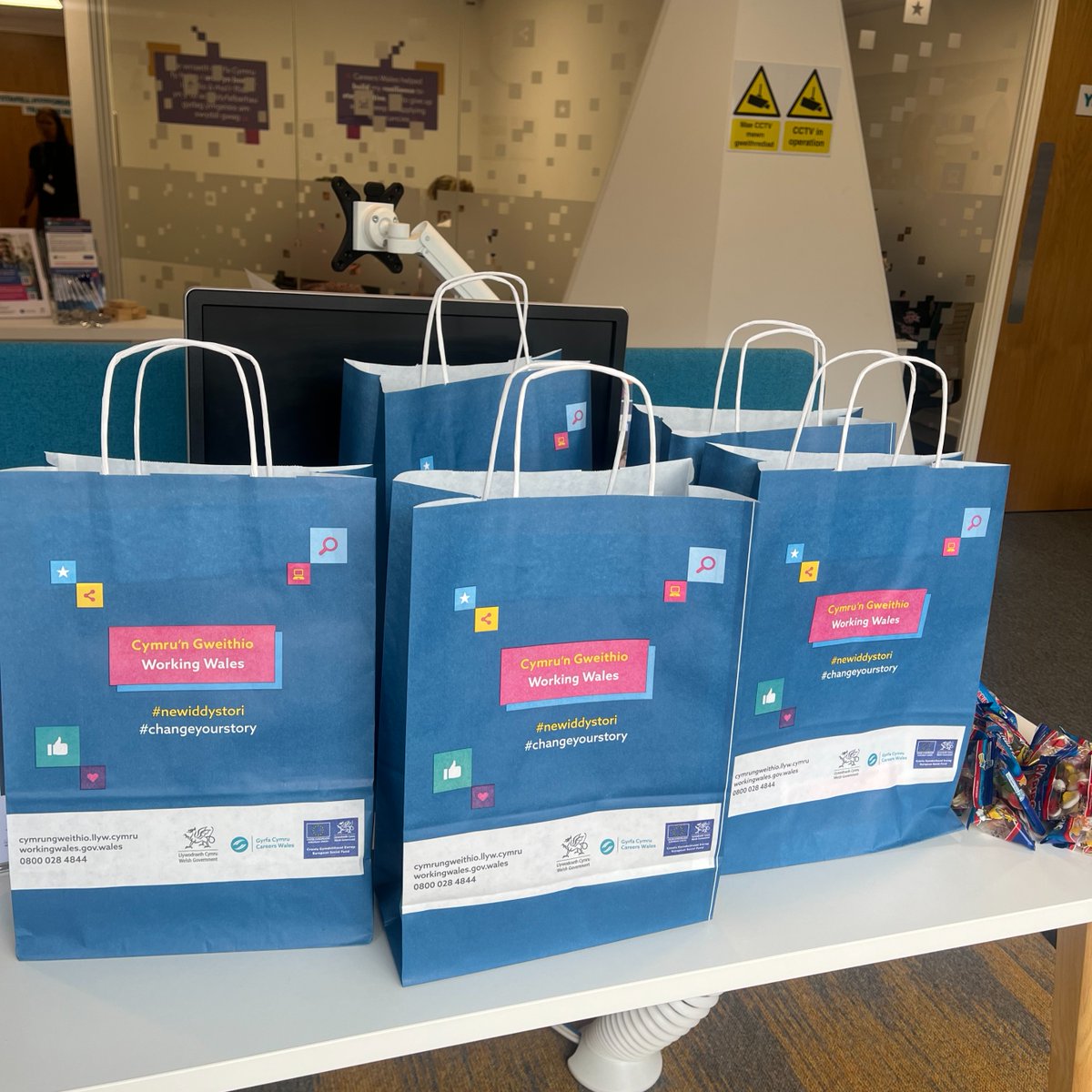 CareersWales's tweet image. A great afternoon at our #ReadyForWork event in #Queensferry! 🎉

Thank you to everyone who came along – whether it was for CV help, job hunting or just advice, we loved helping you take the next step.

📍 Don’t miss our final event in #Rhyl – 9 July!

careerswales.gov.wales/events