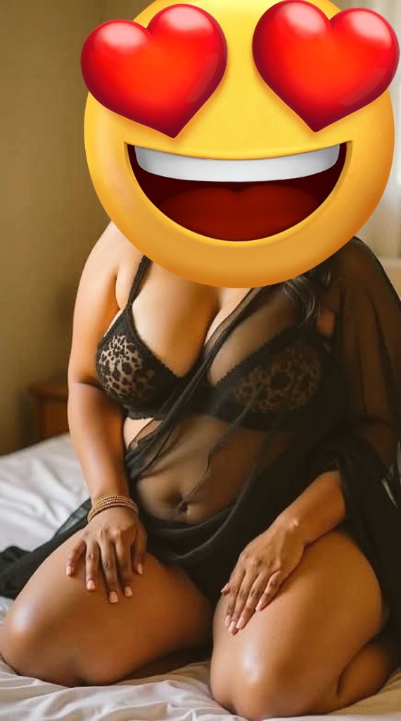 aryan39816's tweet photo. After a long time, I went to Sonagazi and fucked Randy. She can take her age better. Everyone will like Randy. Her ass and figure are very good. I think she is 42 or 40. https://t.co/PRue5khwyq