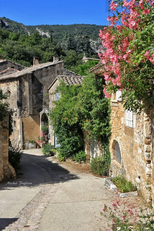 Oppède-le-Vieux (Vaucluse)