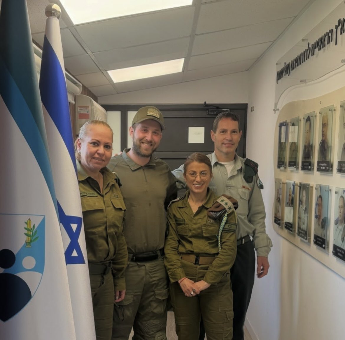 LeviDaniel56's tweet image. Throwback to a moment that still makes my heart smile..
#IDF #Soldiers