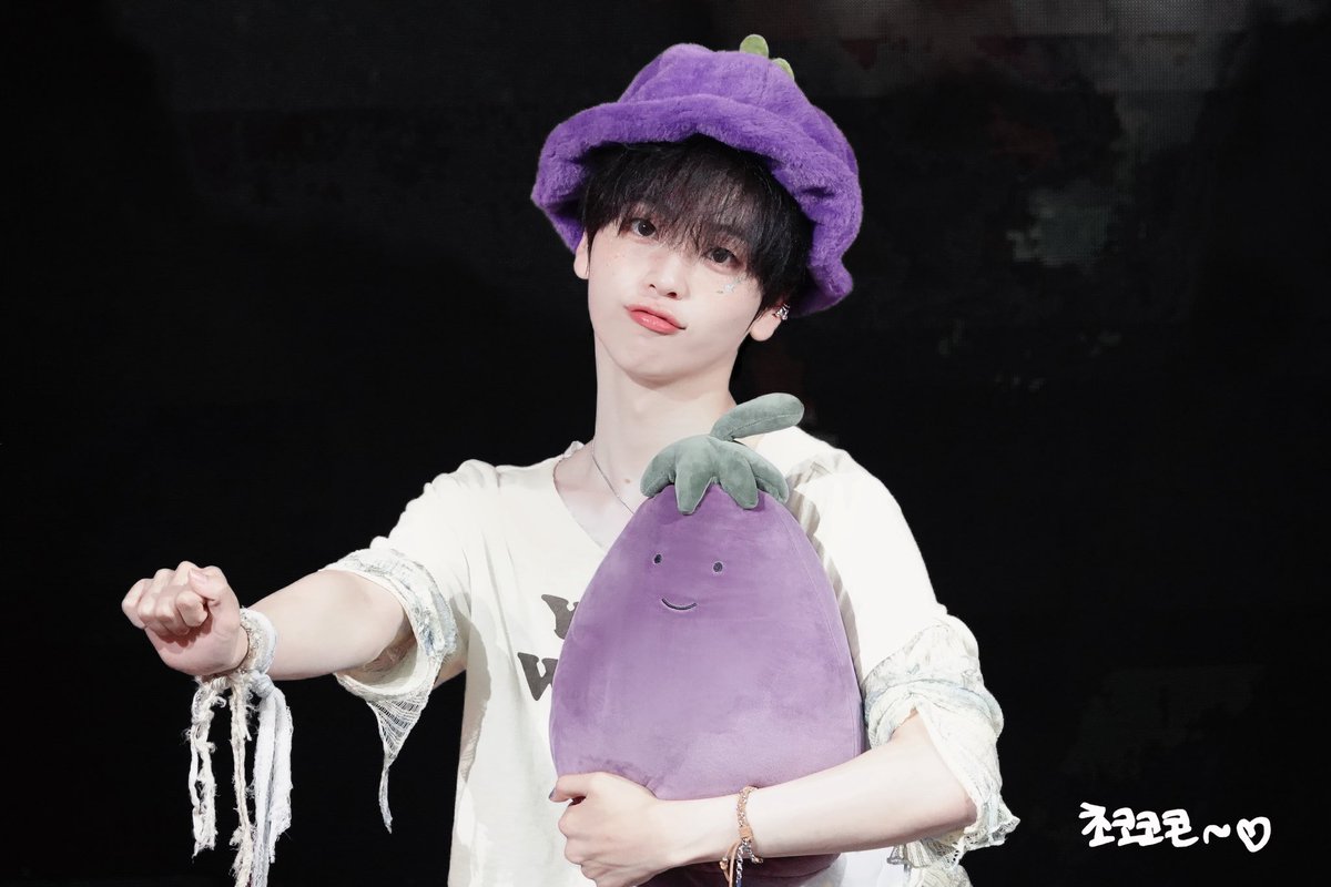 250628 메이크스타팬싸
🍇👉🍆

#크래비티 #형준
#CRAVITY #HYEONGJUN